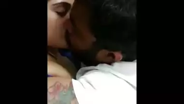Srilankan Actress queen Piumi Hansamali kissing scandal