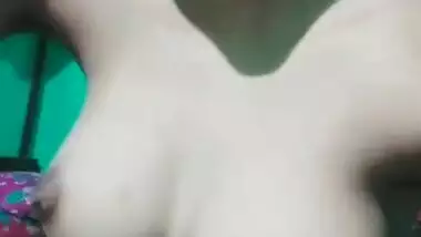 Sexy babe wet pussy