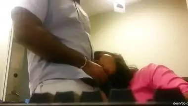 Horny HR Manager Likes To Get Naughty With Her Freshers Blowjob And Fucking Videos Part 1