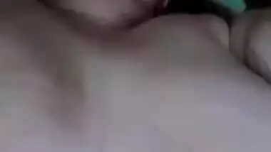 Homemade Desi video of chubby Paki wife taking XXX dick into mouth