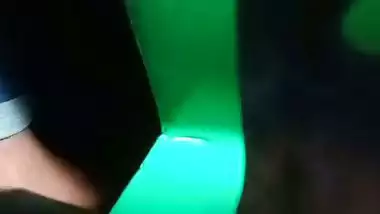 Local lovers from Srilanka fucking inside auto rickshaw