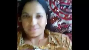 Desi Wife showing boobs and pussy