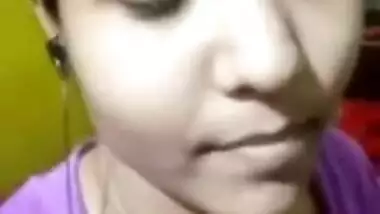 Cute Desi Girl Showing On Video Call
