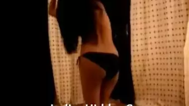 Indian Dancer Shaking Big Boobs Curvy Ass