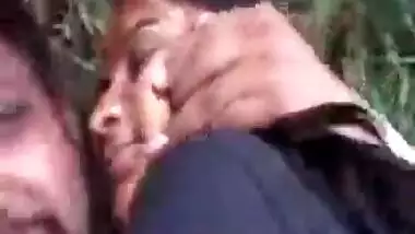 South aunty fun with her neighbour in forest