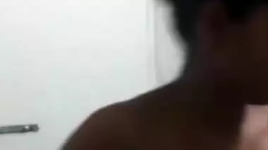 Desi Girl Bathroom Video Small Clip