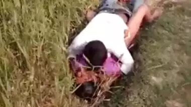 Desi village aunty passionate outdoor fuck with devar mms scandal