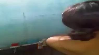 Indian Babe Selfie In Shower – Movies