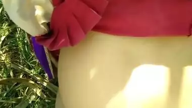 Gaon Wali Bhabhi Ko Jungle Ke Khet Me Jhuka Kar Choda